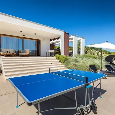 Holiday home Strandnahe Grofica Mit Whirlpool Und Grill