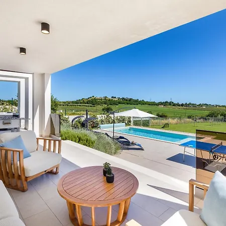 Holiday home Strandnahe Grofica Mit Whirlpool Und Grill *